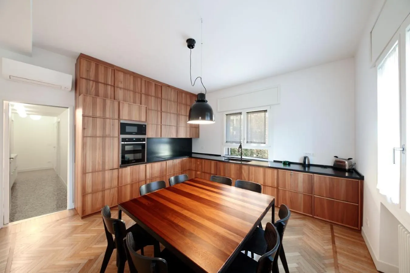 Principe Di Piemonte Apartment 10M Venice 6 Guests