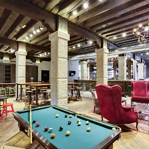 Generator Hostel