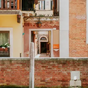 Casa Accademia Semesterbostad