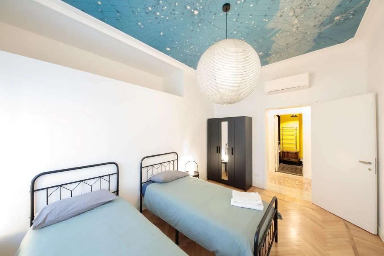 Principe Di Piemonte Apartment 10M Venice 6 Guests
